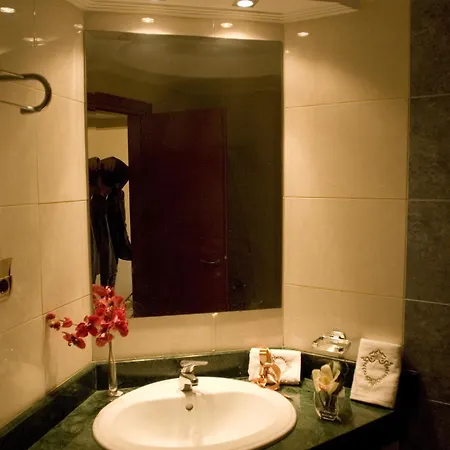 Thea Sto Galazio Hotell 3*