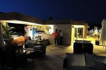 Thea Sto Galazio Hotell Nea Skioni