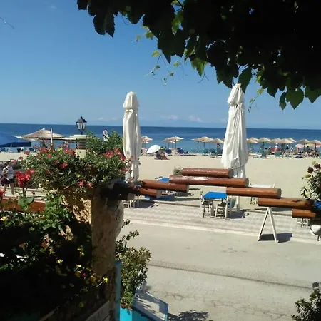 Thea Sto Galazio 3* Nea Skioni