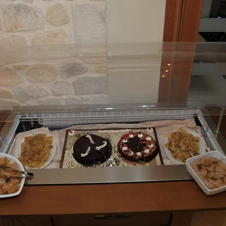 Thea Sto Galazio Nea Skioni